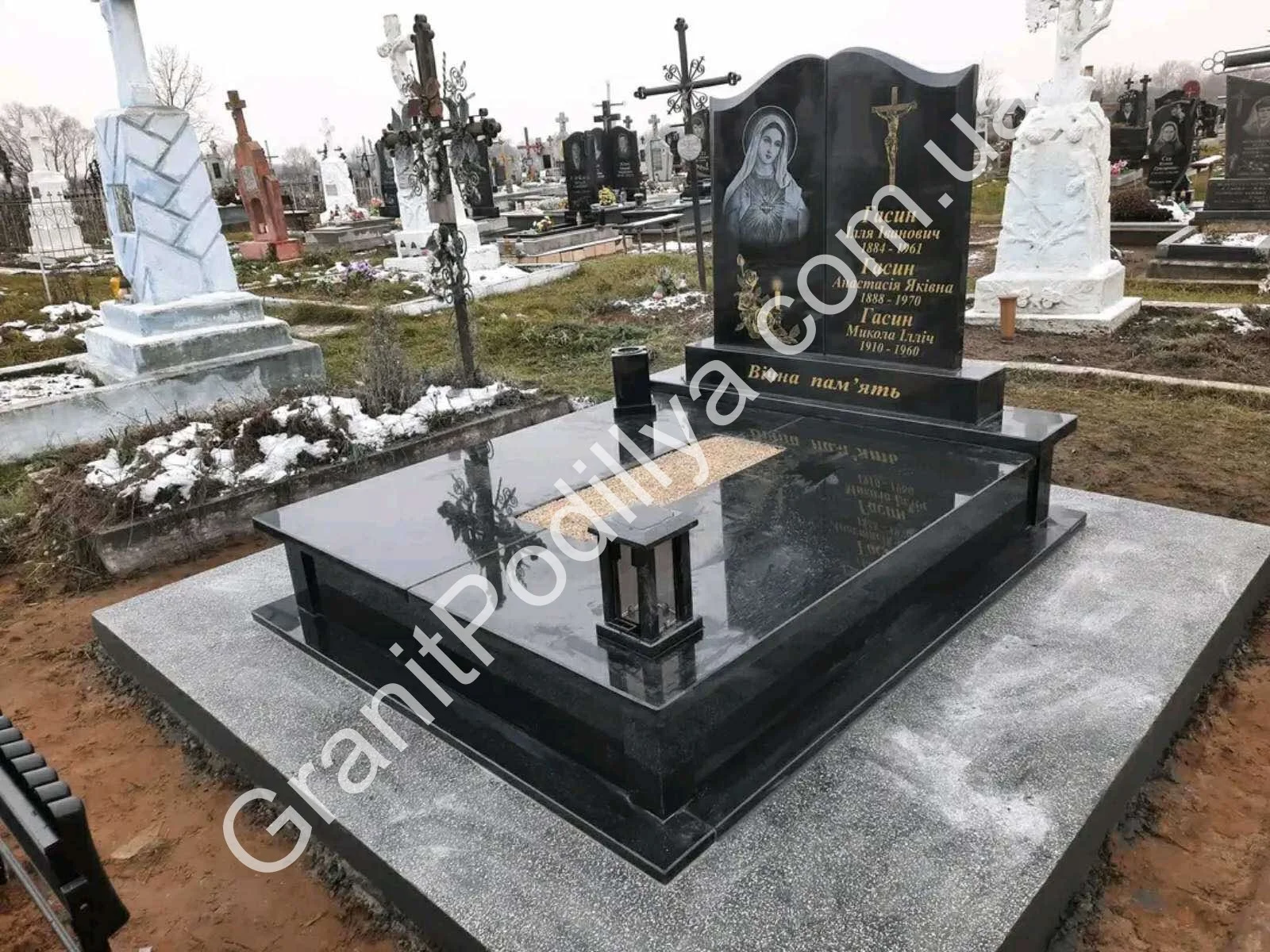 Подвійний пам'ятник з граніту - Кам'янець-Подільський | GranitPodillya